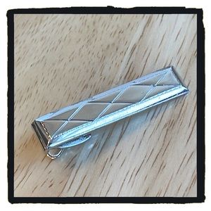 💕Beautiful Vintage Silvertone Hickok Tie Clip💕
